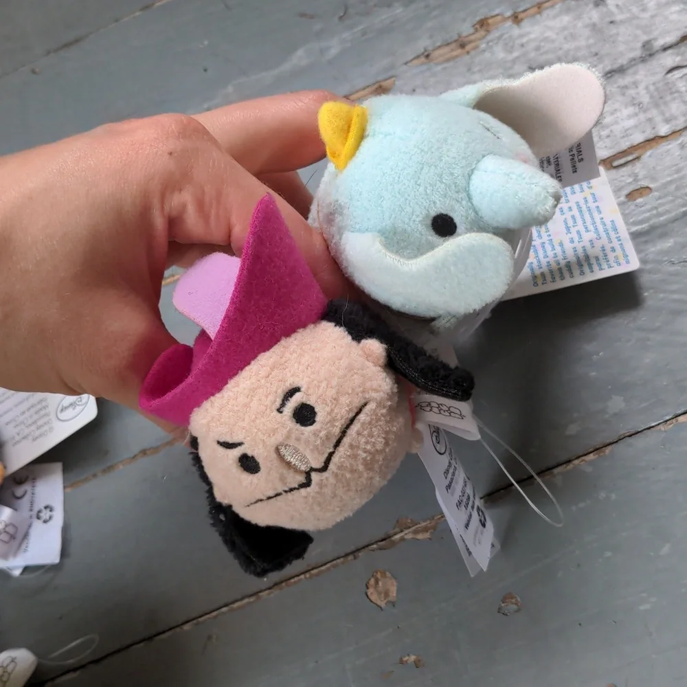 Nwt tsum tsum Disney stuffie bundle - Picture 6 of 7